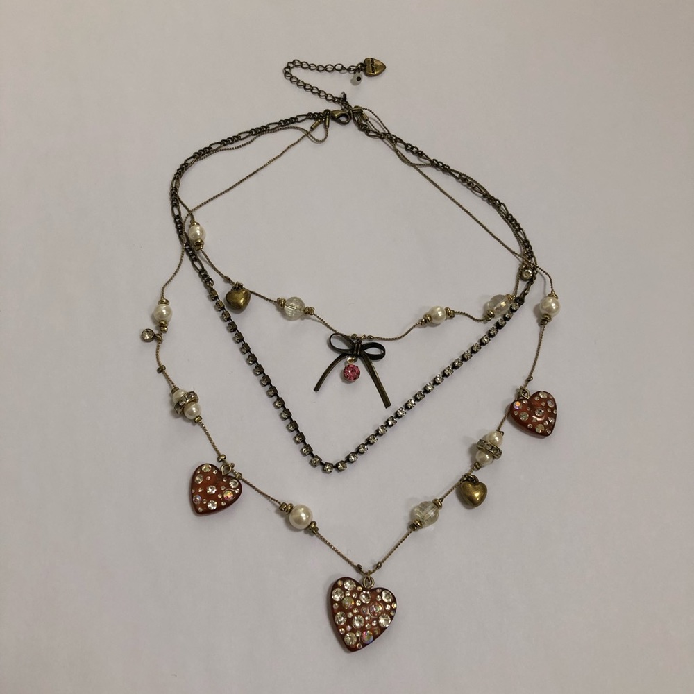 Betsey Johnson bow necklace
